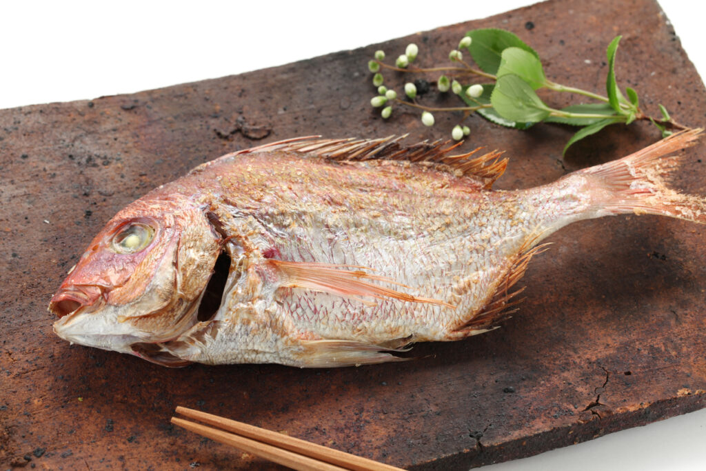 Cá tráp đỏ nướng ca-trap-do
